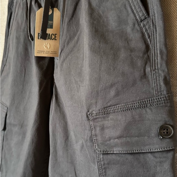 Fat Face•elastic waist cargo shorts•32” waist•cotton blend•dark charcoal gray - Picture 3 of 14